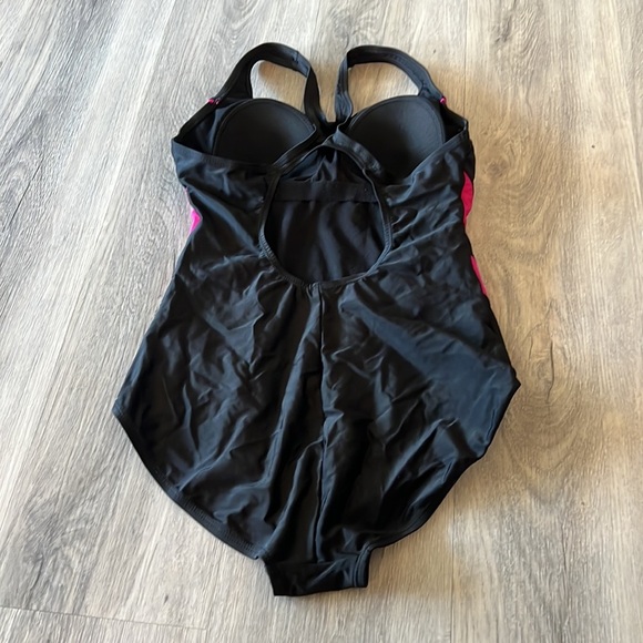 🏁 Roots one piece bathing suit size 6 - Picture 7 of 11